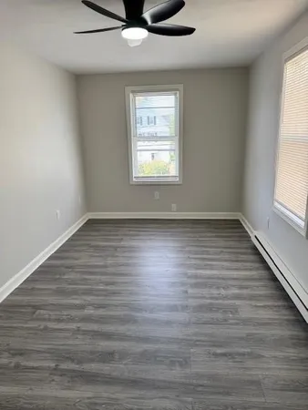 $2,300 | 40 Bourne Street, Unit 2, Bristol, RI 02809