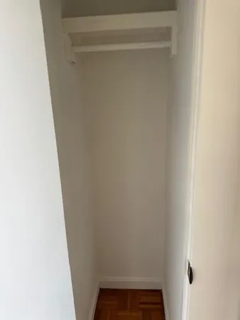 $2,300 | 40 Bourne Street, Unit 2, Bristol, RI 02809