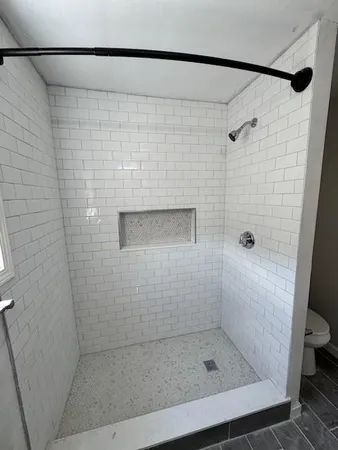 $2,300 | 40 Bourne Street, Unit 2, Bristol, RI 02809