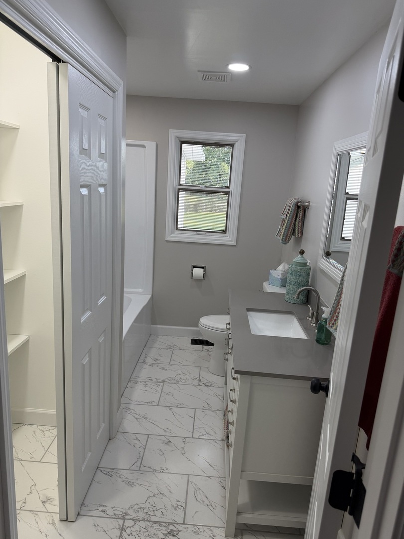 3406 Regan Road Joliet, IL 60431 - Photo 15 of 50 Gallery Image 15