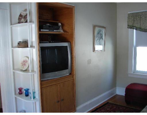 77 Commodore Road Worcester, MA 01602 - Photo 10 of 18 Gallery Image 10