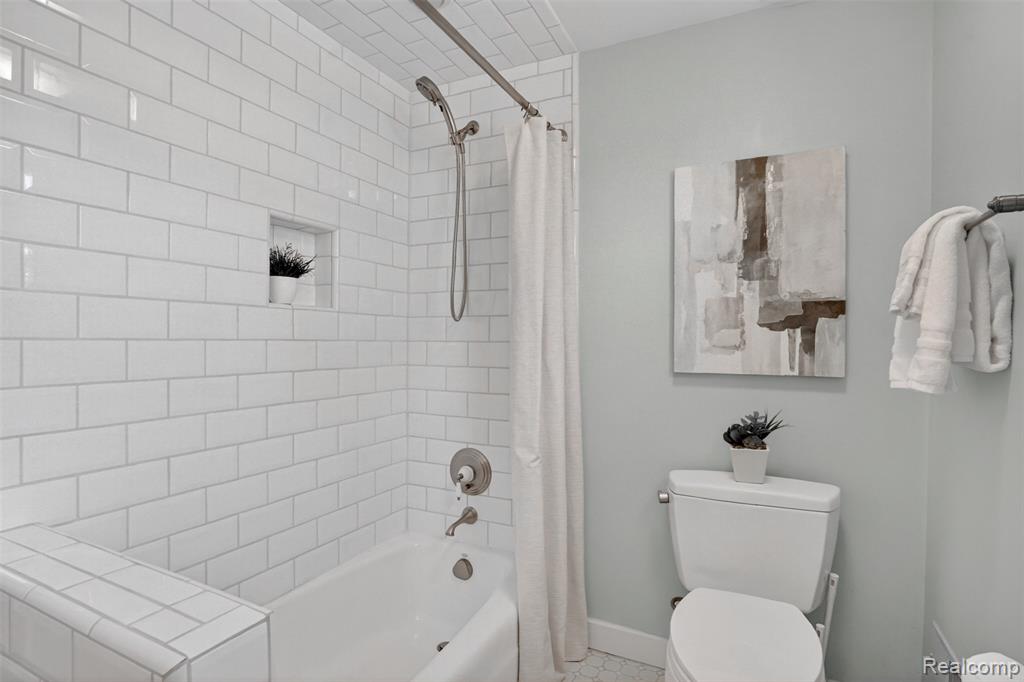 1236 Edgewood Road Birmingham, MI 48009 - Photo 35 of 53