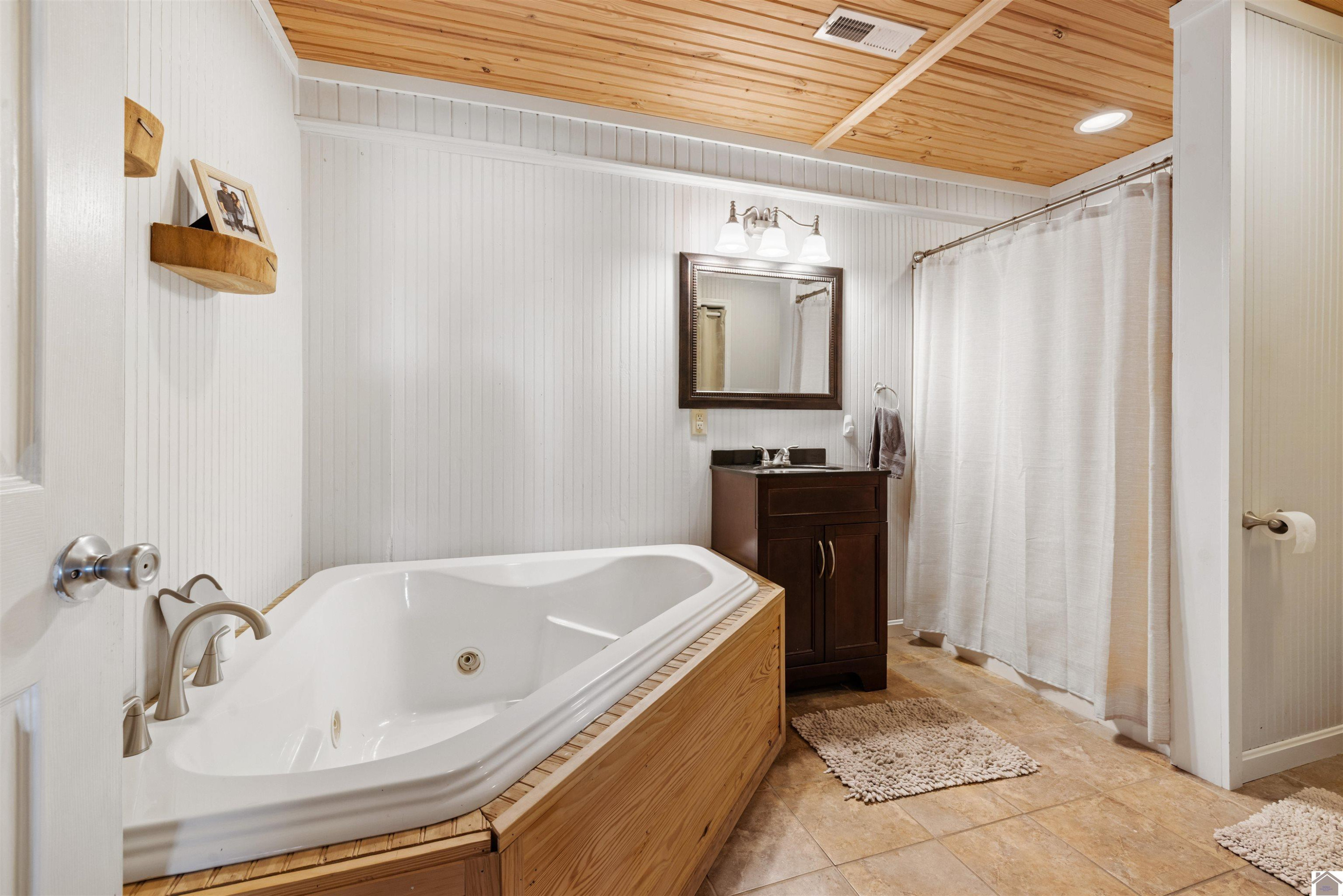 2372 Cardinal Road Mayfield, KY 42066 - Photo 7 of 13 Photo 7