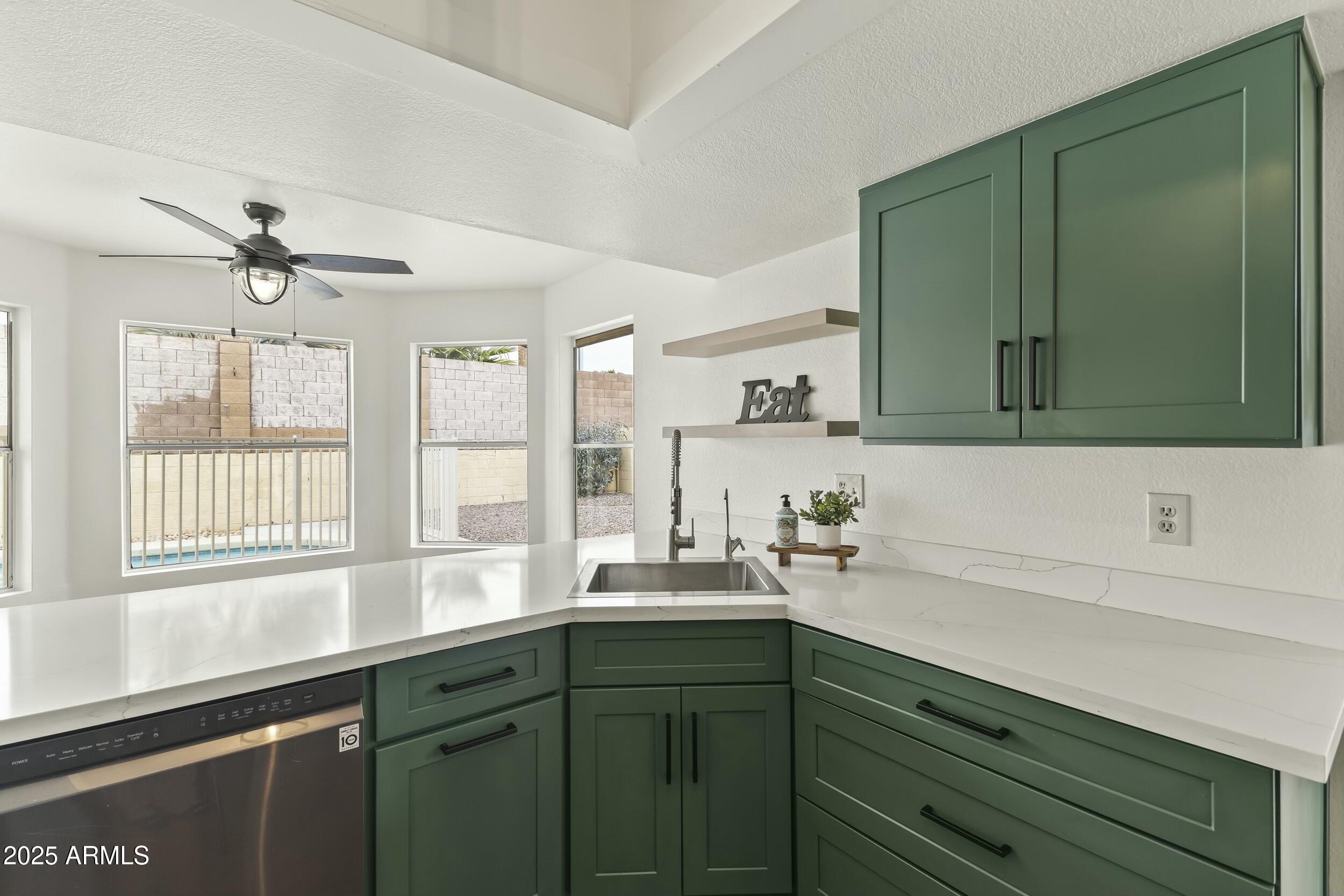 4306 East Frye Road Phoenix, AZ 85048 - Photo 10 of 34 tempImageoUL61B
