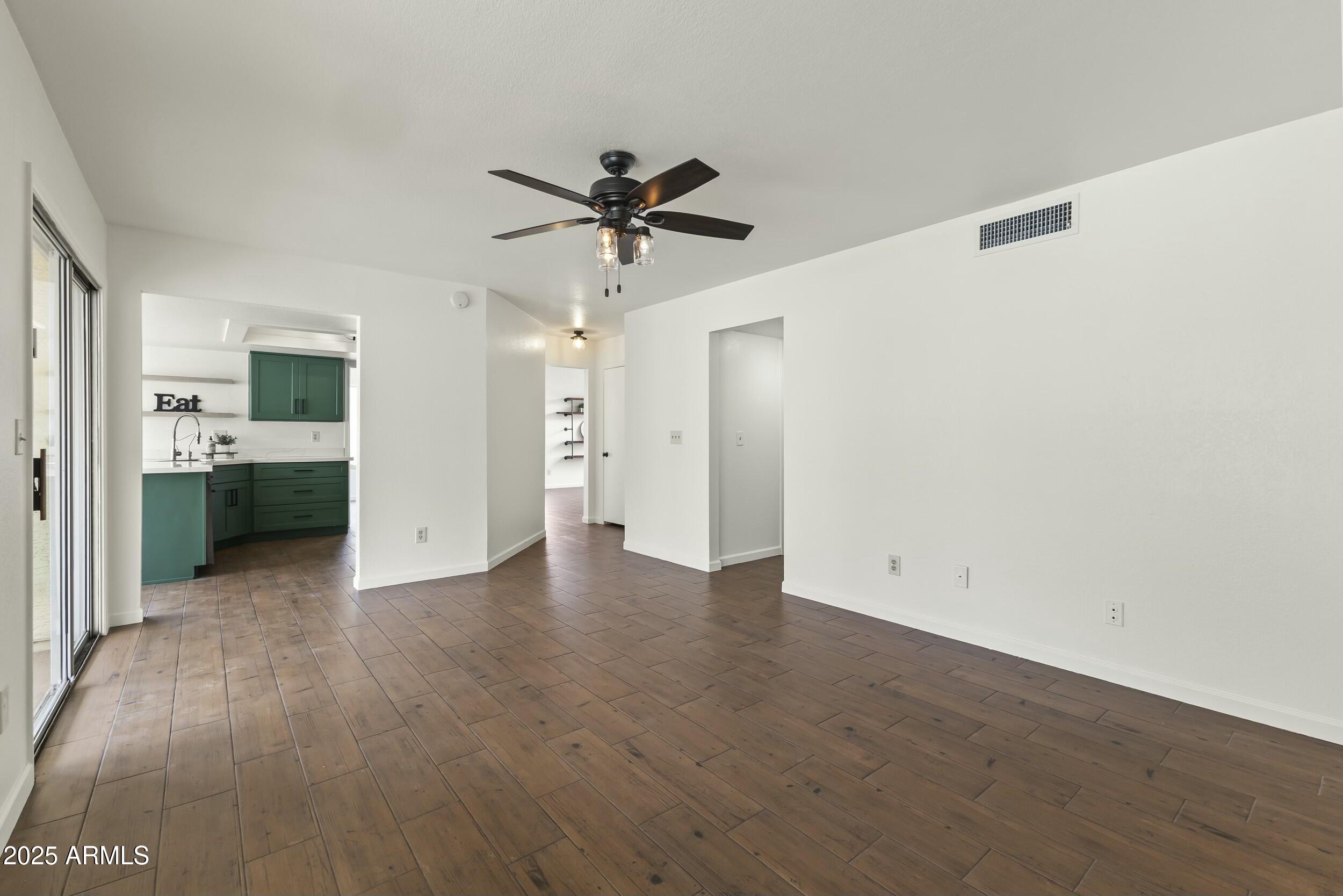 4306 East Frye Road Phoenix, AZ 85048 - Photo 16 of 34 tempImageHmBFxt