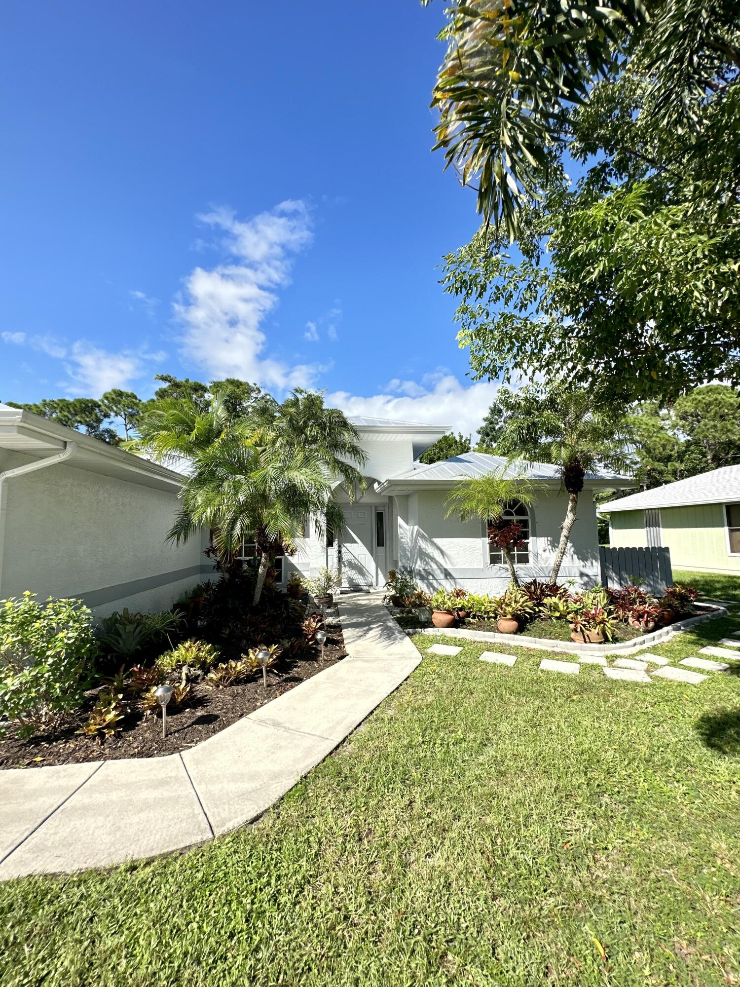 2279 Southeast Blossom Road Port St. Lucie, FL 34952 - Photo 33 of 38 3C82F554-1F4A-477C-B621-BC4F5AF7E266