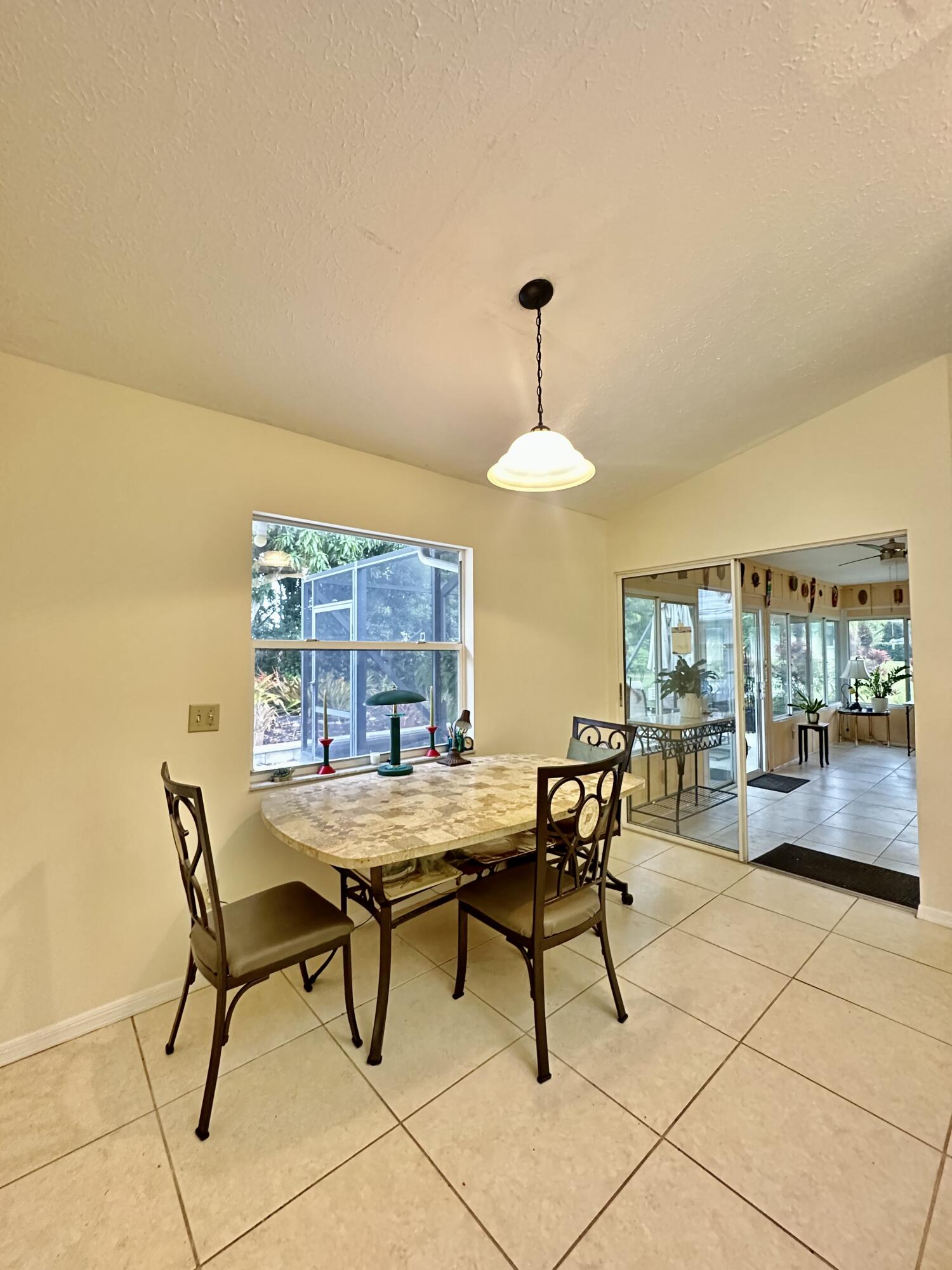 2279 Southeast Blossom Road Port St. Lucie, FL 34952 - Photo 5 of 38 Breakfast Area