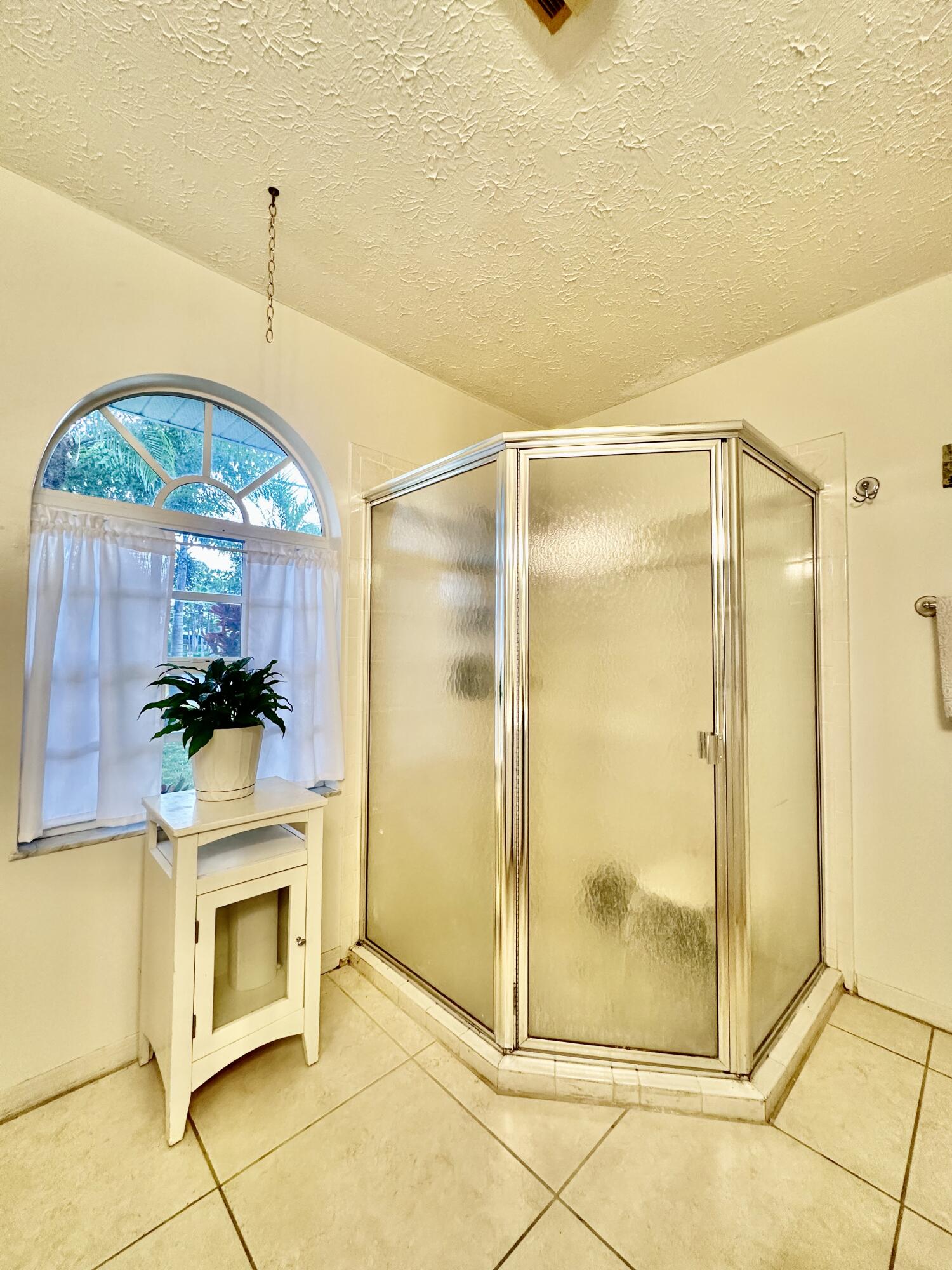 2279 Southeast Blossom Road Port St. Lucie, FL 34952 - Photo 9 of 38 Master Shower