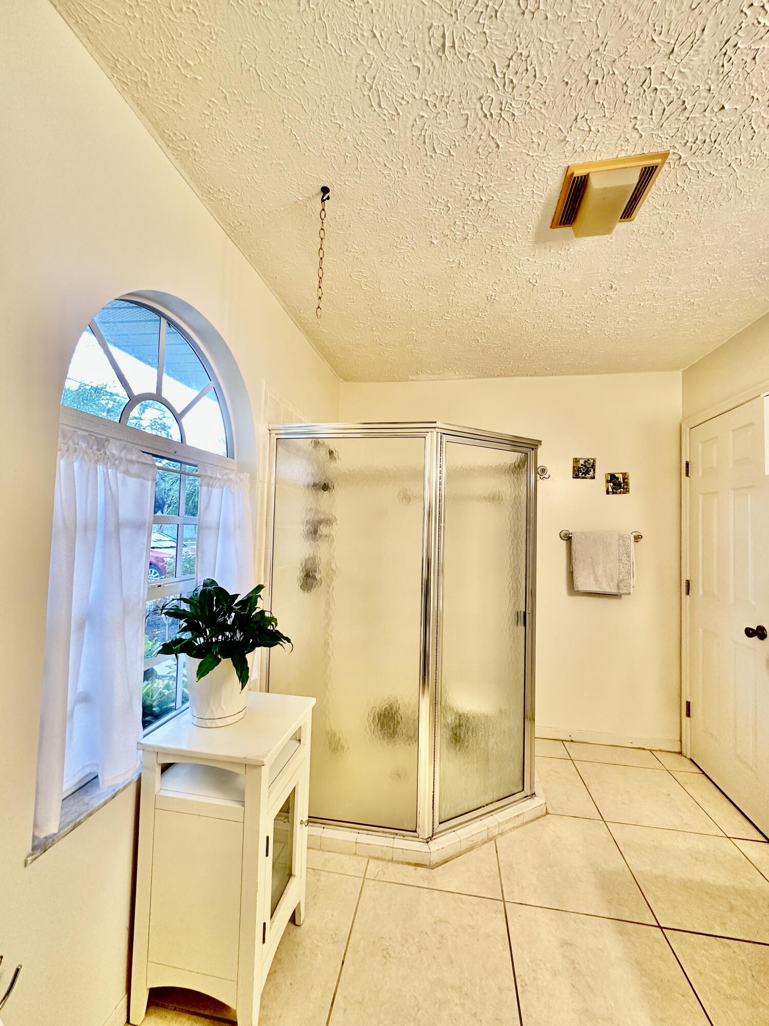 2279 Southeast Blossom Road Port St. Lucie, FL 34952 - Photo 10 of 38 Master Shower