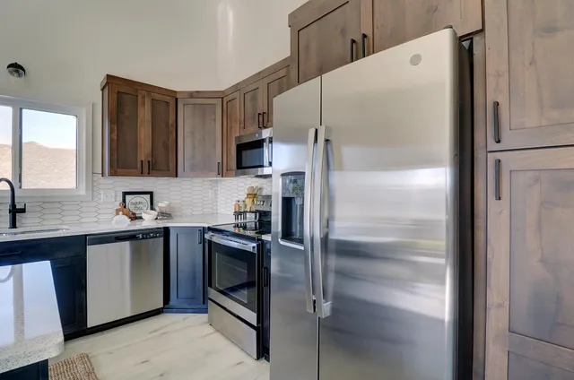 $334,584 | 2517 36th Avenue South, Moorhead, MN 56560