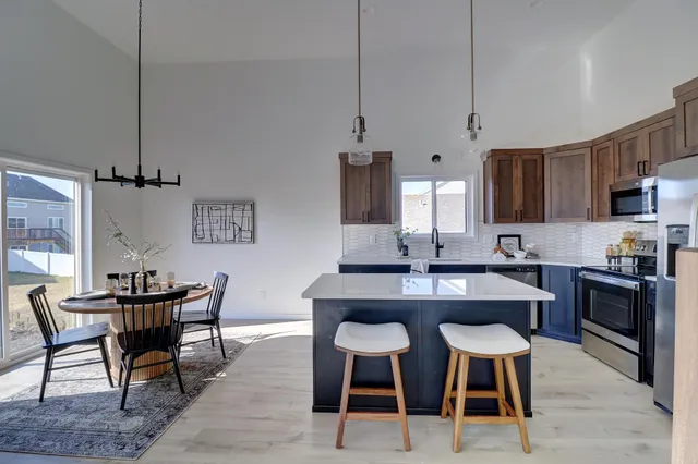 $334,584 | 2517 36th Avenue South, Moorhead, MN 56560