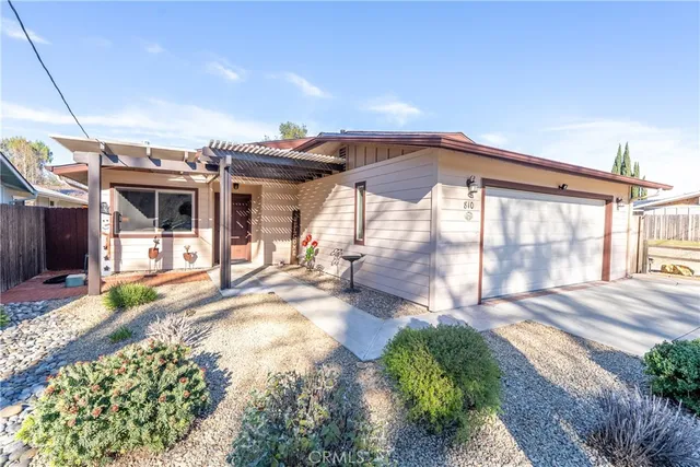 $825,000 | 810 Forest Templeton Ca, Templeton, CA 93465