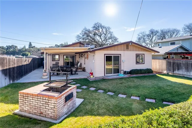 $825,000 | 810 Forest Templeton Ca, Templeton, CA 93465