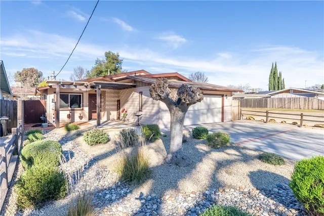 $825,000 | 810 Forest Templeton Ca, Templeton, CA 93465