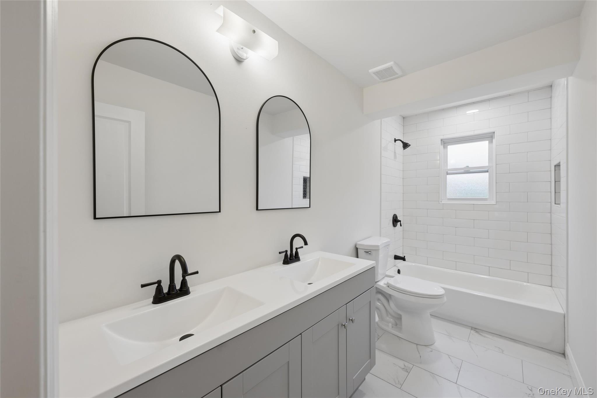 1223 Udall Road Bay Shore, NY 11706 - Photo 20 of 30 Gallery Image 20