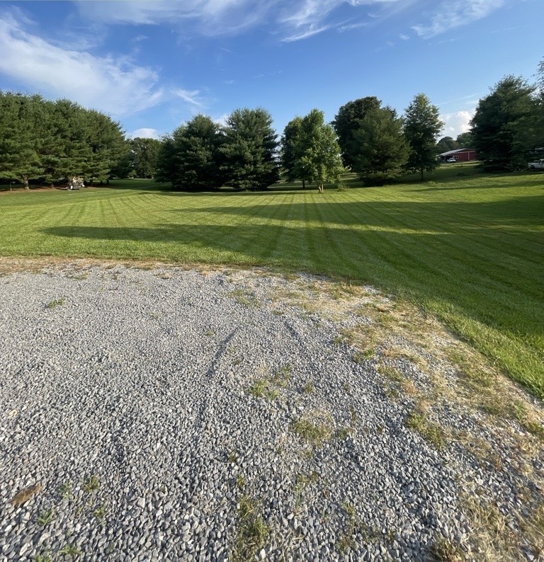 528 Womack Road Bethpage, TN 37022 - Photo 2 of 18