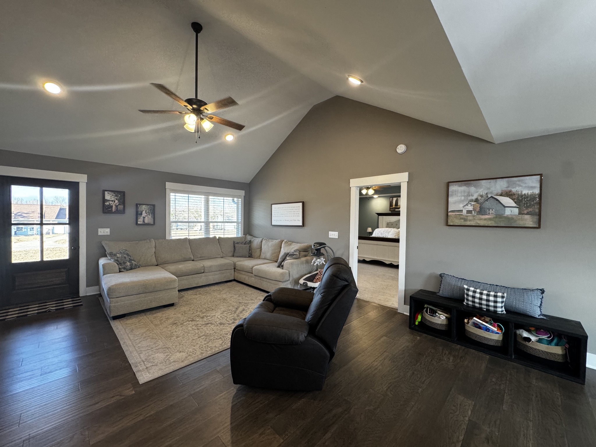 528 Womack Road Bethpage, TN 37022 - Photo 4 of 18