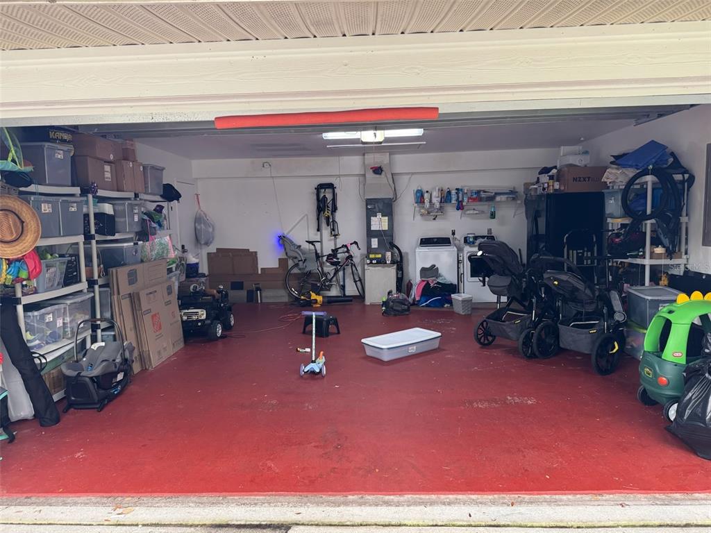 6812 Arbor Oaks Drive Bradenton, FL 34209 - Photo 14 of 29 a view of a room with gym equipment