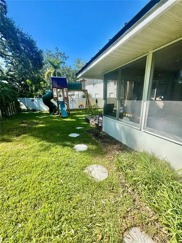 $2,700 | 6812 Arbor Oaks Drive, Bradenton, FL 34209