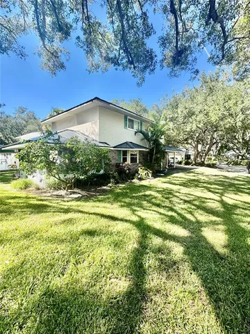 $2,700 | 6812 Arbor Oaks Drive, Bradenton, FL 34209