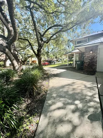 $2,700 | 6812 Arbor Oaks Drive, Bradenton, FL 34209