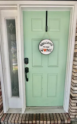 $2,700 | 6812 Arbor Oaks Drive, Bradenton, FL 34209