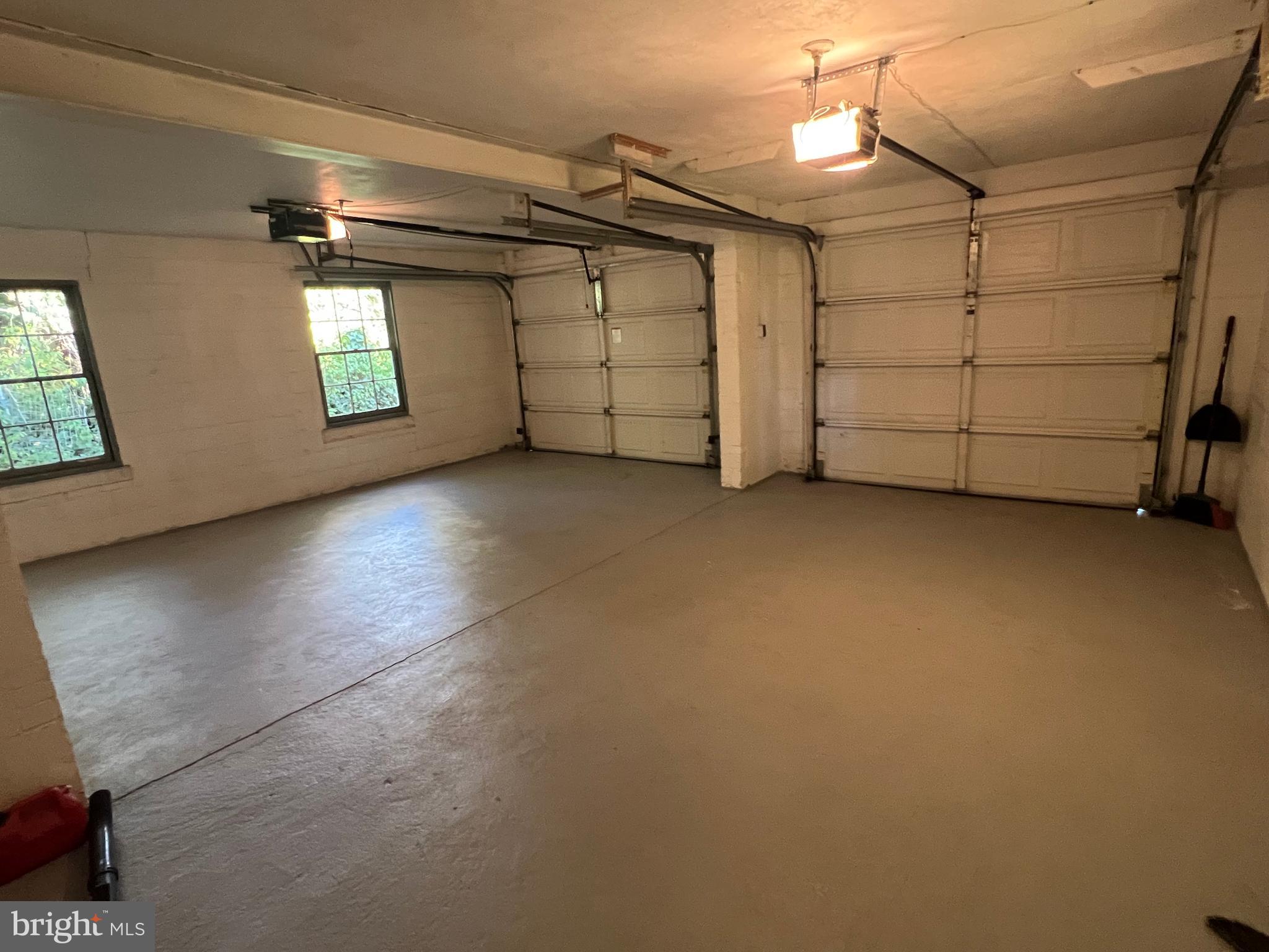 18603 Preston Road Hagerstown, MD 21742 - Photo 29 of 35 Automatic Openers