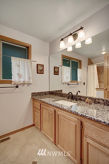 14830 161st Court Southeast Renton, WA 98059 - Photo 11 of 15 Gallery Image 11