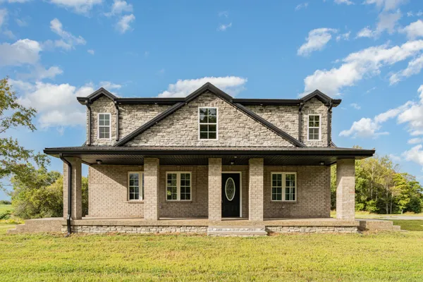 $600,000 | 5837 Rocky Mound Road, Westmoreland, TN 37186