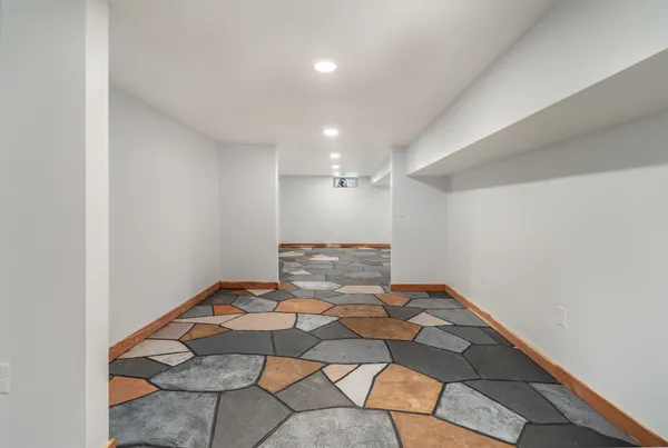 $600,000 | 5837 Rocky Mound Road, Westmoreland, TN 37186