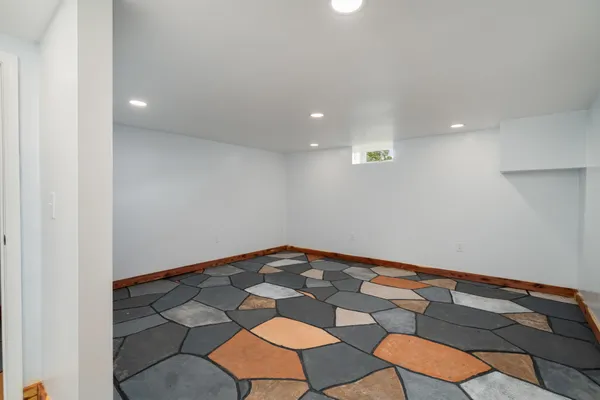 $600,000 | 5837 Rocky Mound Road, Westmoreland, TN 37186