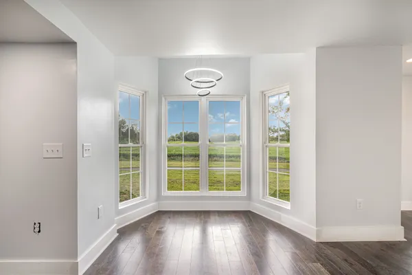 $600,000 | 5837 Rocky Mound Road, Westmoreland, TN 37186