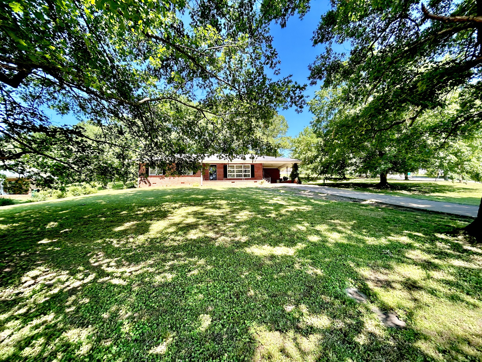 113 Tollgate Road Pulaski, TN 38478 - Photo 4 of 38 Gallery Image 4