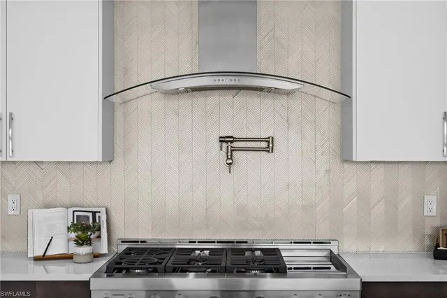 $2,280,000 | 1045 Morningside Drive, Naples, FL 34103