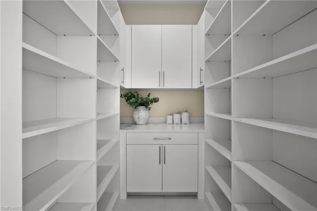 $2,280,000 | 1045 Morningside Drive, Naples, FL 34103