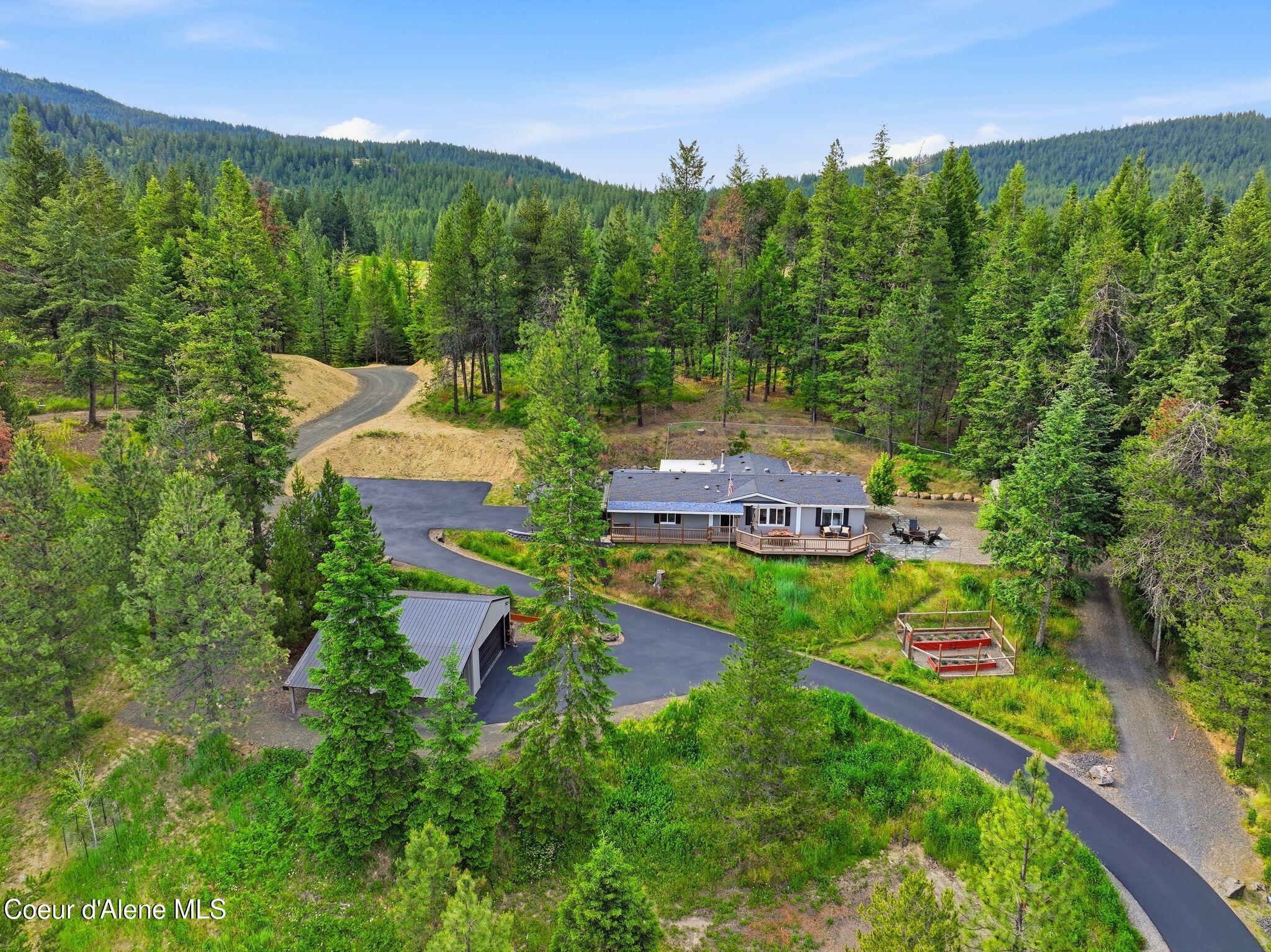 10439 West Cougar Gulch Road Coeur D'Alene, ID 83814 - Photo 13 of 128 The Ridge House at Cougar Pines