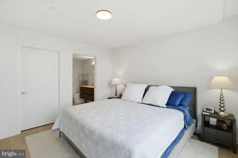 $850,000 | 37 L Street Southeast, Unit 902, Washington, DC 20003