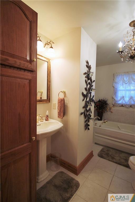 22 Chalmers Road East Brunswick, NJ 08816 - Photo 14 of 18 Gallery Image 14