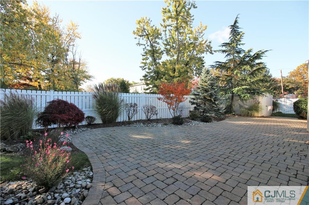 22 Chalmers Road East Brunswick, NJ 08816 - Photo 17 of 18 Gallery Image 17