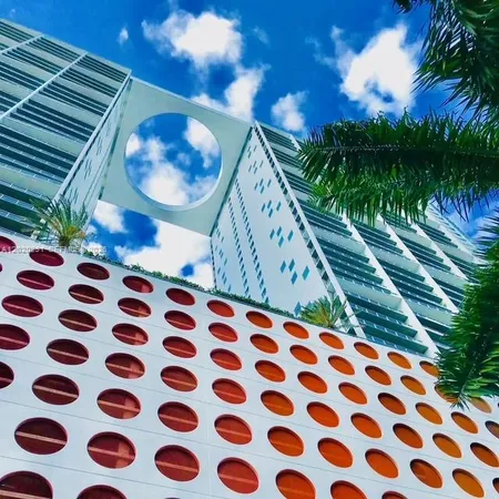 a view of a multi story building