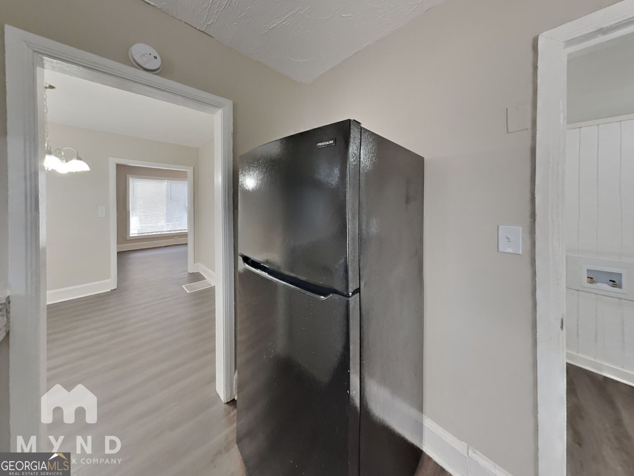 1284 Westmont Road Southwest Atlanta, GA 30311 - Photo 5 of 20 a bathroom with a shower and a mirror