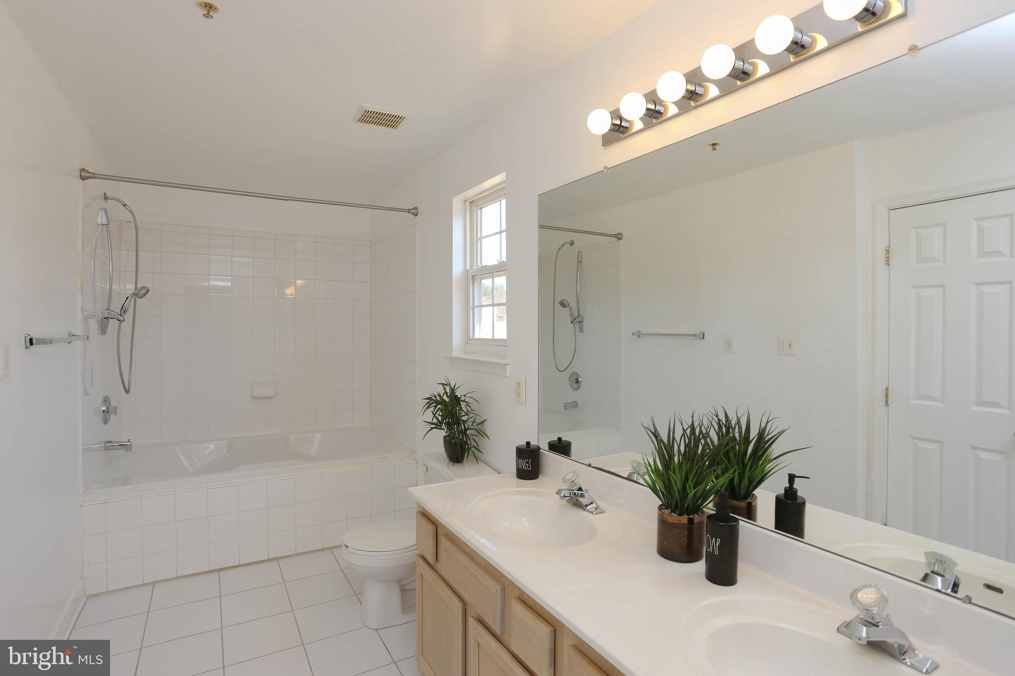 7816 Colonial Lane Clinton, MD 20735 - Photo 15 of 45 Gallery Image 15