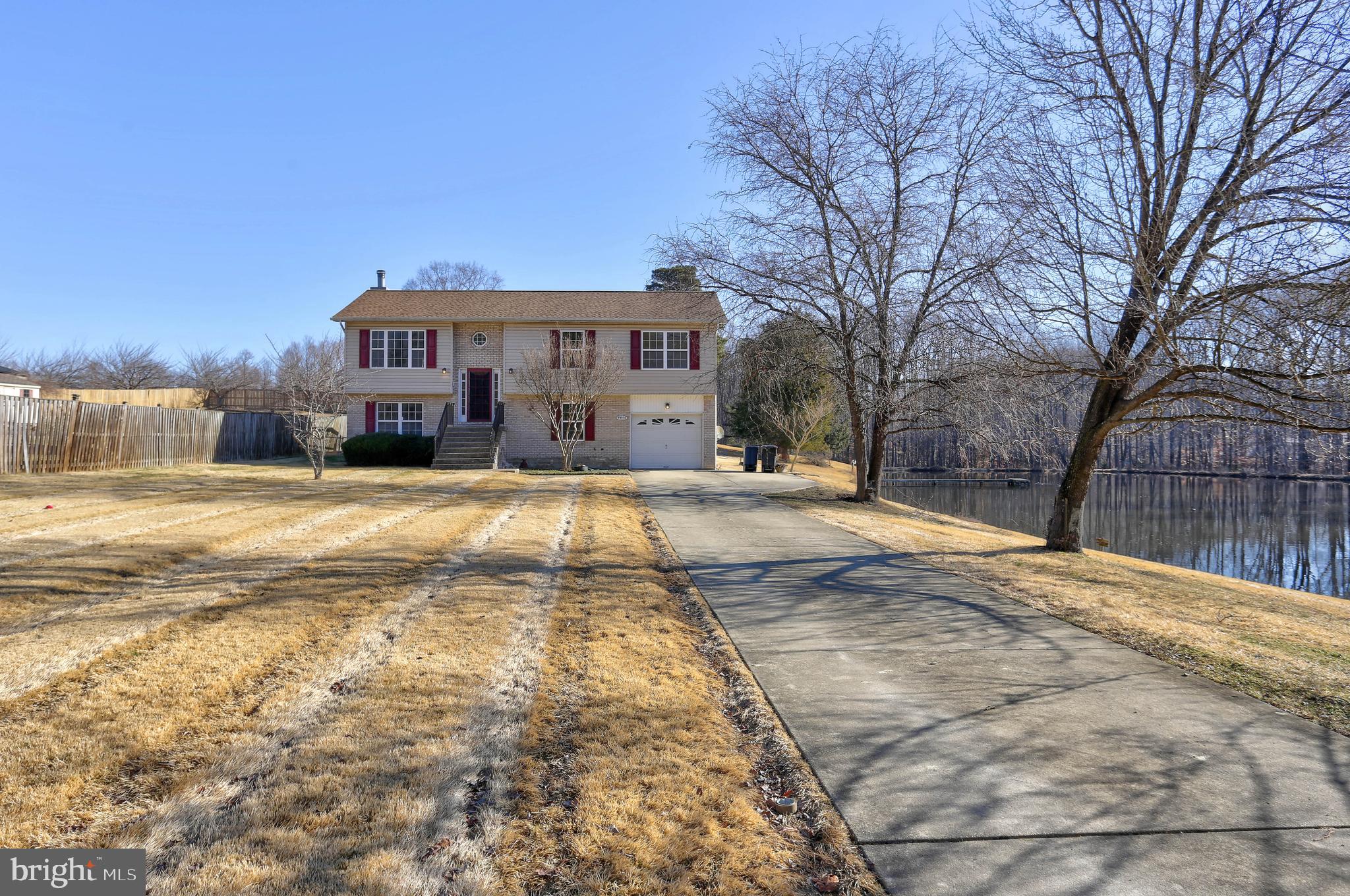 7816 Colonial Lane Clinton, MD 20735 - Photo 2 of 45 Gallery Image 2