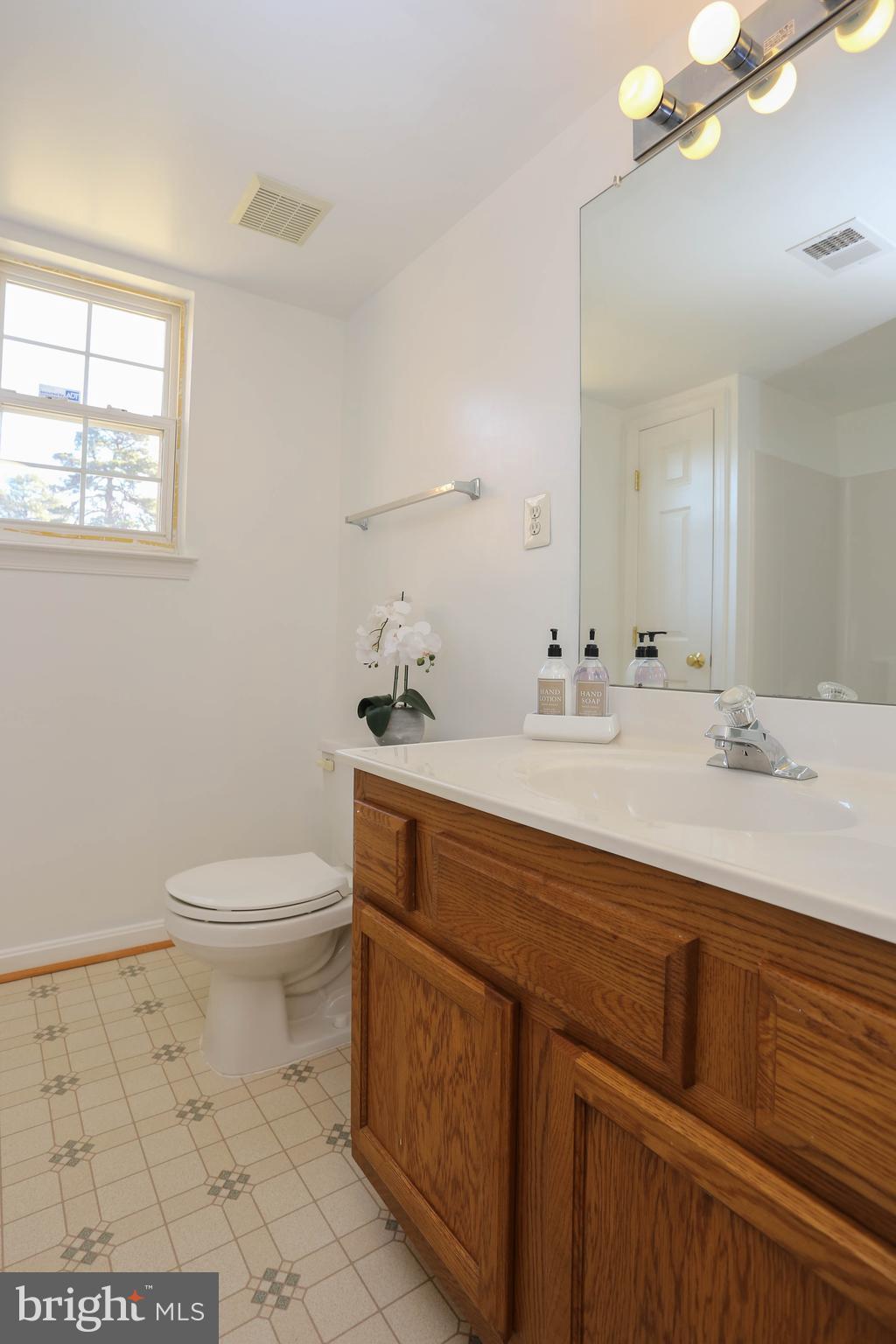 7816 Colonial Lane Clinton, MD 20735 - Photo 29 of 45 Gallery Image 29