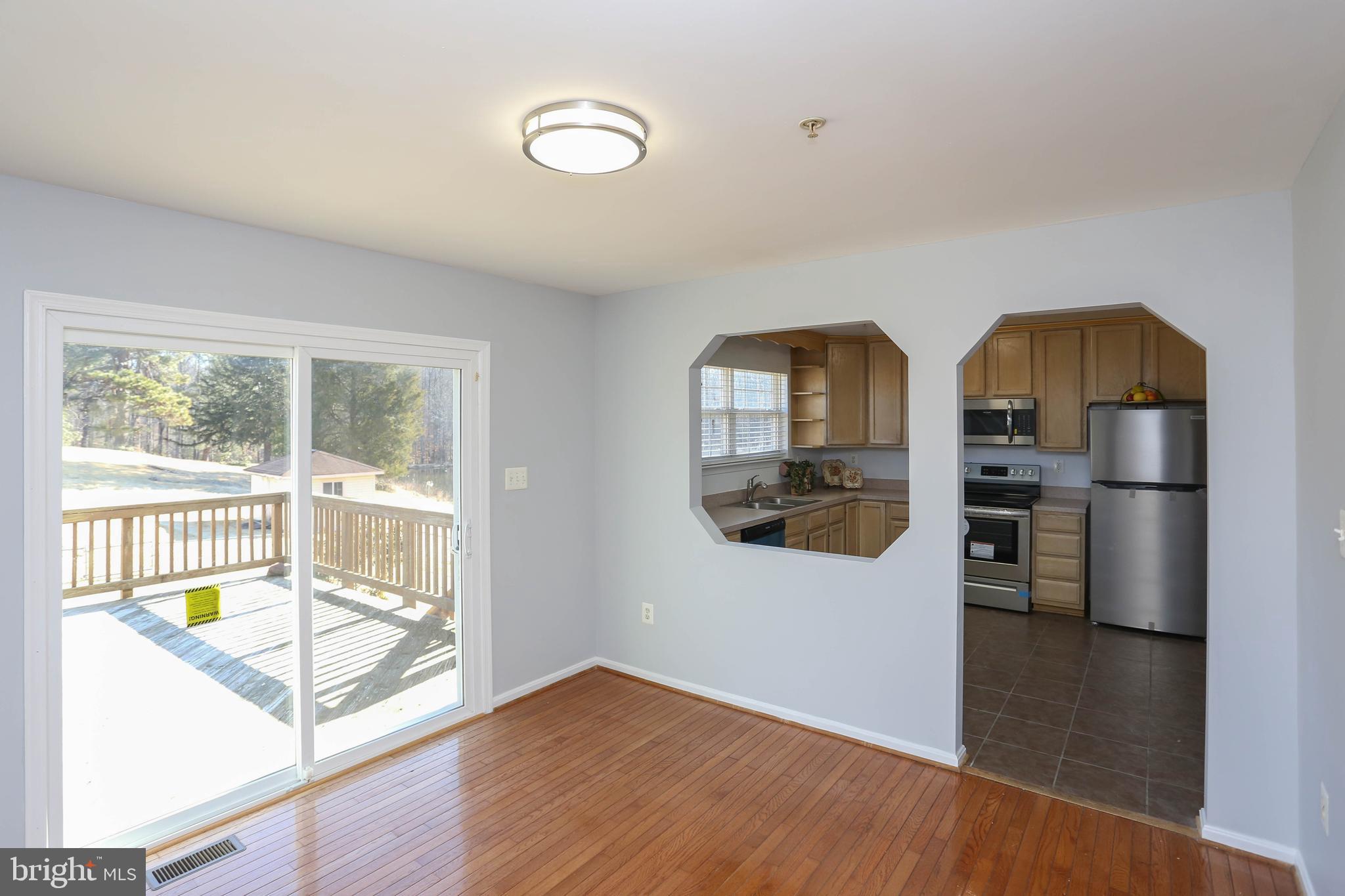7816 Colonial Lane Clinton, MD 20735 - Photo 8 of 45 Gallery Image 8