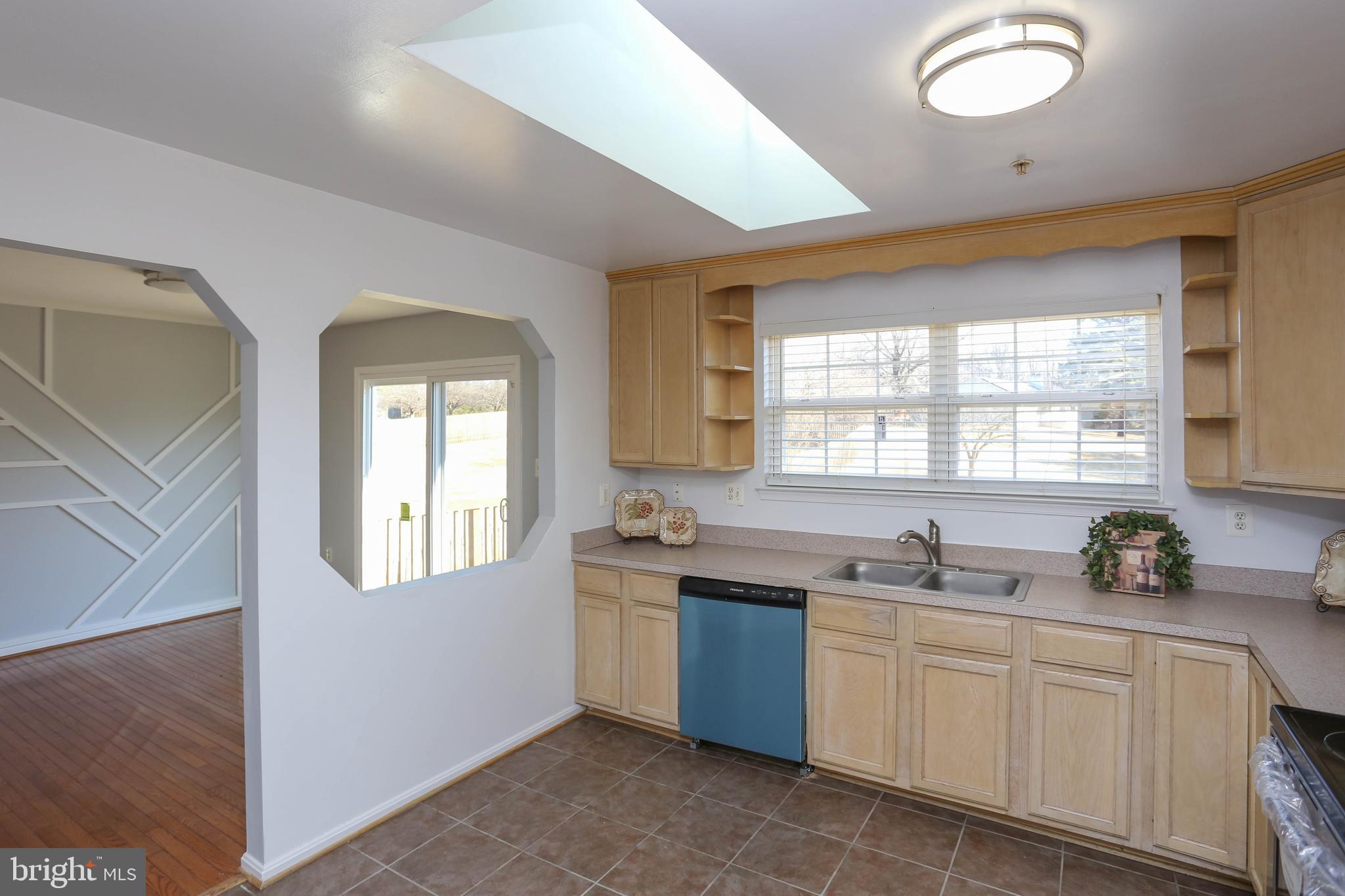 7816 Colonial Lane Clinton, MD 20735 - Photo 9 of 45 Gallery Image 9