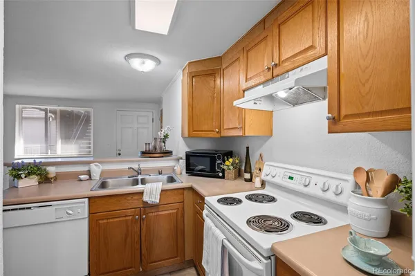 $175,000 | 336 Grant Street, Unit 405, Denver, CO 80203