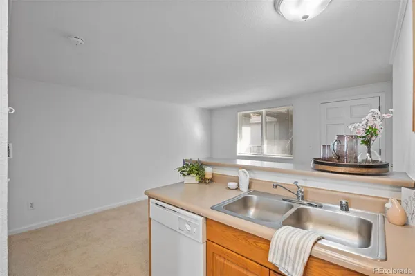 $175,000 | 336 Grant Street, Unit 405, Denver, CO 80203