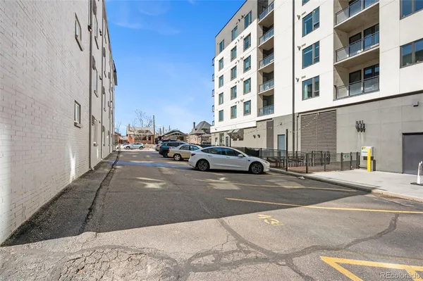 $175,000 | 336 Grant Street, Unit 405, Denver, CO 80203
