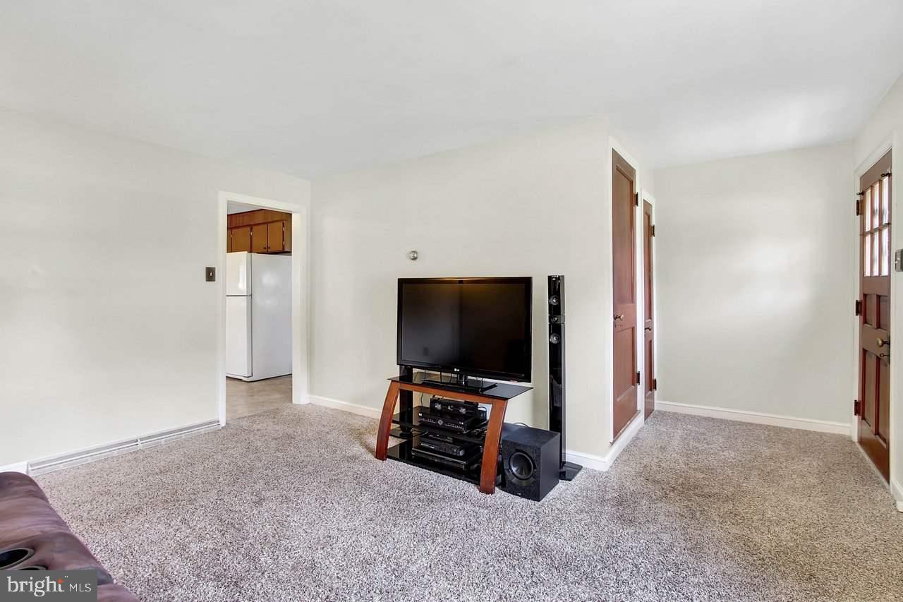 3360 East Prospect Road York, PA 17402 - Photo 3 of 25 Gallery Image 3